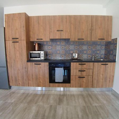 F7 Room 2, Private Bedroom Two Single Beds Shared Bathroom In Shared Flat 음시다 외부 사진